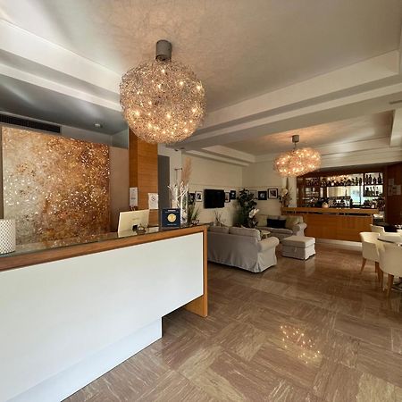 Hotel Mon Pays Riccione Eksteriør bilde