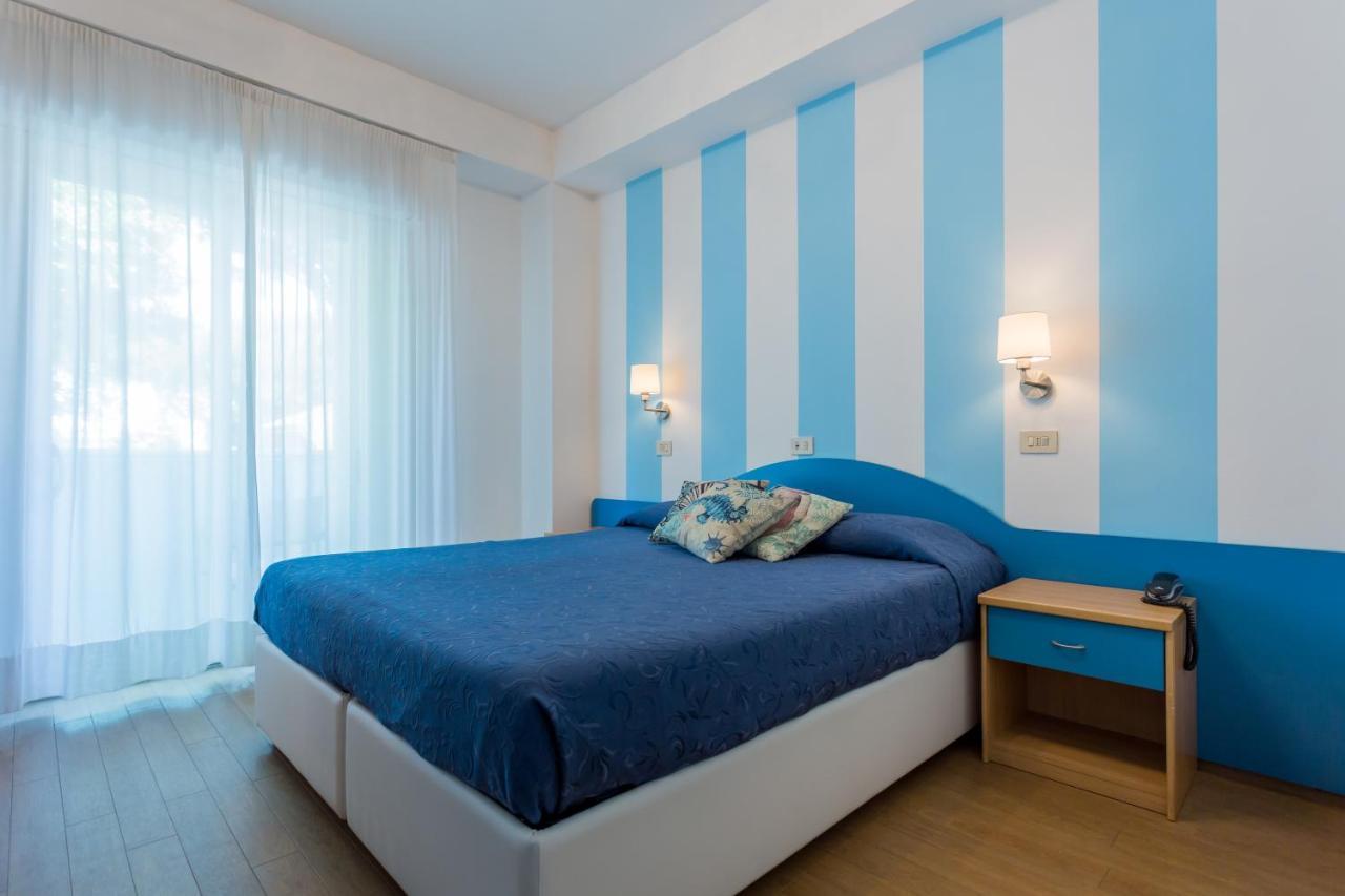 Hotel Mon Pays Riccione Eksteriør bilde
