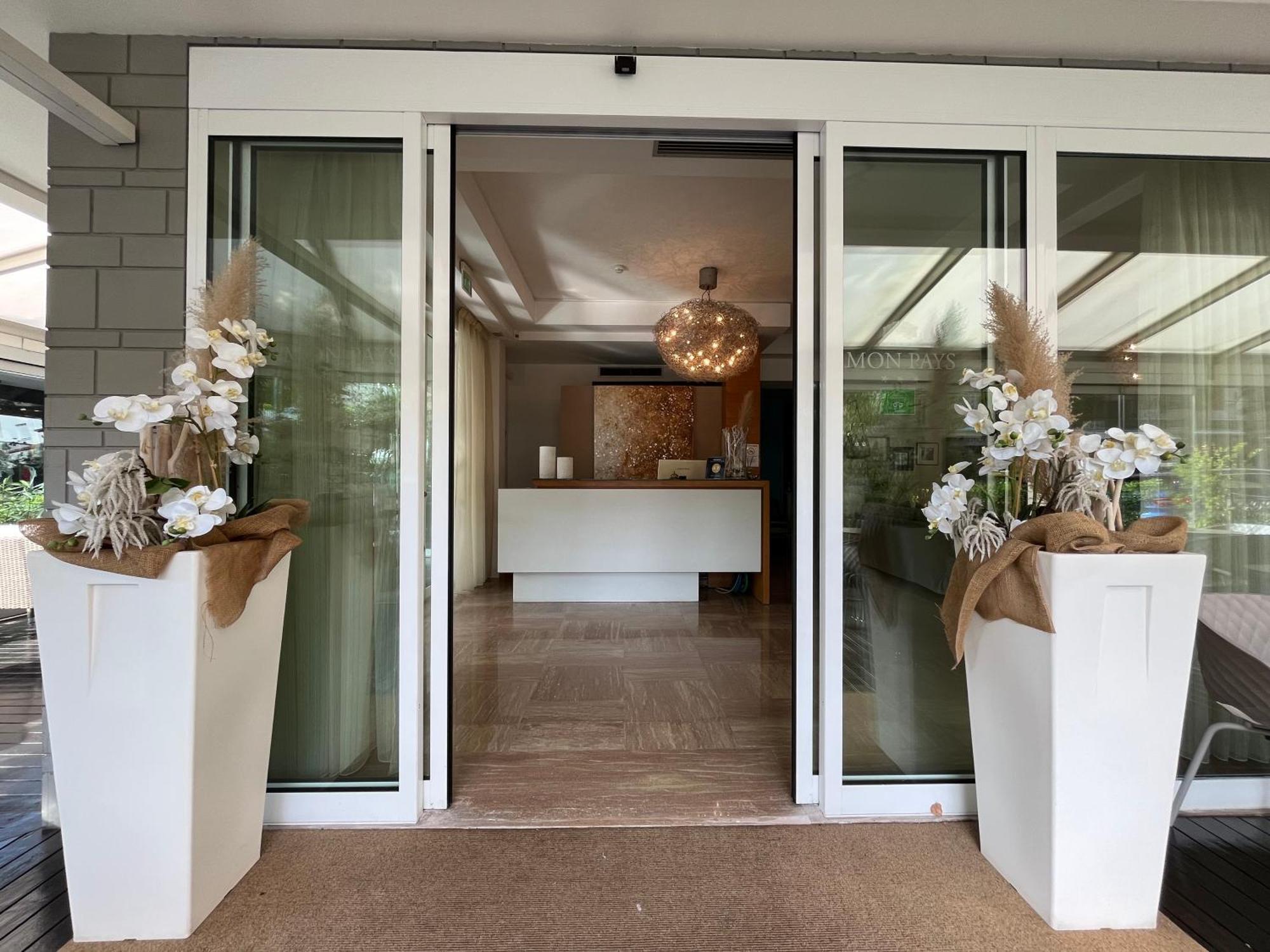 Hotel Mon Pays Riccione Eksteriør bilde